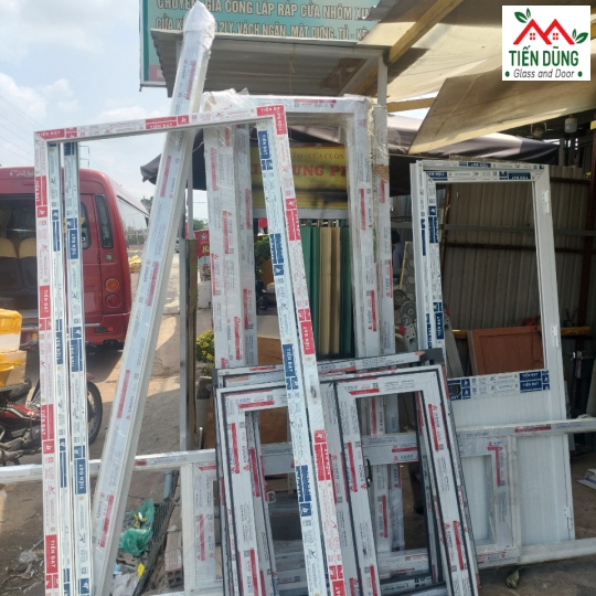 CÔNG TRÌNH CỬA NHÔM KÍNH